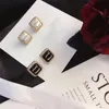 Lyxig 18K guldpläterad designerörhängen, örhängen, fashionabla och minimalistiska hängen, örhängen, smycken, lyckliga guld- och silvernålörhängen, festgåvor