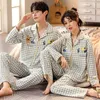 Lente en herfst Koreaans vest met lange mouwen Katoenen nachtkleding Tweedelige set Casual V-hals Koppels Pyjama Dames Pyjama Man 240309