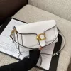 Barato al por mayor liquidación limitada 50% de descuento bolso pequeño bolso para mujer nuevo patrón de cocodrilo cuadrado moda un hombro bolsos cruzados