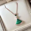 Sieraden waaiervorm ketting diamanten wit roze groen kleine elegante sieraden voor vrouwendag