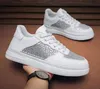 Running 5869 Designer Gold Sier Fashion Men Outdoor Mesh Breathable Laceurs Sneaker Flats Light Comfort Classic Bury Tennis Trainer Chaussures