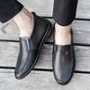 HBP icke-varumärkesfabrik billig pris män platt avslappnad körning pu loafers läderskor