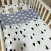 Zestaw pościeli dla niemowląt dla Borns Star Wzór łóżko dla dzieci Linen Boy Pure Bawełna Tkana Łóżka Duvet Cover Pillocase Arkusz 3PCS Y240304