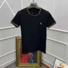 夏の男性TシャツデザイナーTシャツウェンズスリムセミタイトな豪華な短袖トップファッションレター刺繍グラフィックティー