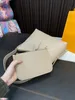 Модный дизайн в стиле поп, женская классическая сумка для мамы, кожаный материал, большая вместительная повседневная универсальная повседневная сумка для поездок на работу, размер 32*20 см