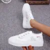 Stövlar kvinnor skor 2022 mode sommar casual vita skor utskärningar spetsar canvas ihålig andningsplattform plattskor kvinna sneakers