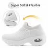 HBP Chaussettes de marche blanches absorbant les chocs sans marque Chaussures décontractées en plein air Chaussure de sport Femme Sneaker de mode