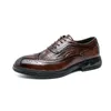 Chaussures habillées grande taille formelle affaires en cuir printemps et automne porter des hommes bas derby mode décontracté D2620