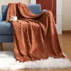 Filtar supermjuk dekorativ filt lyxig stor sängöverdrag för sängstol rutan kastar stickat tält vandring täcke med tofs