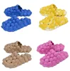 HBP icke-varumärke Ny tie-dye Lychee inomhus mode massage sandaler tofflor par charms hål strand bubbla glidbanor för män kvinnor