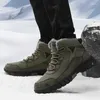 Scarpe da fitness stivali da uomo caldi 2024 sneaker in pelliccia invernale scarpe da trekking in gomma moda casual in pelle impermeabile