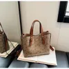 Ucuz toptan sınırlı açıklık% 50 indirim çanta kadın çantası yüksek kaliteli doku ile yeni baskılı tote tek omuz crossbody moda