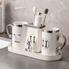 Top Fashion Blanc Céramique Brosse À Dents Tasse Couple Plaqué Or Rince-bouche Tasses Support De Rangement Salle De Bain Simple Lavage Tasse Brossage Tasses Couverture