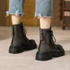 HBP icke-varumärkesnätfoder andningsbara sandaler stövlar vid bredd kvinnors skor pu sommar plus storlek plattform stövlar