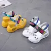 HBP Небрендовые летние женские сандалии, модные прозрачные сандалии на танкетке с бриллиантами, туфли на высоком каблуке со стразами, женские сандалии на массивной платформе