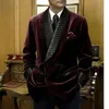1 PC Velvet Smoking Jacket Shawl Lapel Loose Men Suit Prom Blazer Retro Dinner Party Man Fashion Coat Senaste Designs 240304