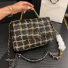 2024 Nouveau style Chaînes de mode Fluffy Épaule Designer Marque Sacs Totes Cross Body Sac à main de haute qualité Sac Femmes Lettre Bourse Téléphone Portefeuille Plaine