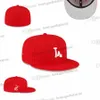 2024 Mäns klassiska hjärta fullt stängda kepsar Royal Blue Color Flat Fashion Hip Hop Gorras Baseball Sports All Team Fitted Hats i storlek 7- Storlek 8 Kärlek Hustle WS-012