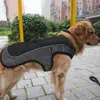 Vêtements pour chiens Manteaux pour temps froid Animaux de compagnie Veste d'hiver chaude Chiots Gilet imperméable Vêtements réfléchissants pour la maison et les voyages