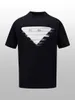 Mäns T-skjortor Högkvalitativ 24 nya klassiska triangelbokstäver Tryckt kortärmad rund hals för män och kvinnor
