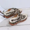 Pantoufles Leopard Print Sandals Femmes Flats Summer Place Platform Plateforme Flip Flops Slides Ladies Outdoor Cozy Retro Retro Splippers Chaussures plus taille 43