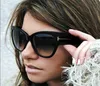 Whole2016 New Tom Fashion Brand Designer Cat Eye Femmes lunettes de soleil Femme Gradient Points Lunettes de Soleil Big Oculos feminino de s2677560