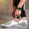 HBP Chaussures en cuir senza marca Scarpe casual da uomo in pelle Mocassini dal design classico Scarpe eleganti Scarpe da guida traspiranti in oro argento