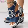 Sandalet 2023 Yüksek Topuklu Kama Sandalet Ayakkabı Kadınlar İçin Yaz Boş Zamanlı Rahat Platform Slayt Gazetesi Denim Street Sandalet Kadın
