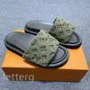 Designer Zwembad Kussen Slides Koppels Strand Slippers Mannen Vrouwen Zomer Platte Comfort Muilezels Gewatteerde Schoenen Mode Maat 35-44