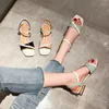 Jurk Schoenen Koreaanse Gemengde Kleuren Open Teen Sandalen Vrouwen Hout Vierkant Med Hoge Hakken Sandalias Gesp Slippers Over maat 42