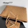 Handbag Bottegvenetas Cabat Bag Handwork Leather Weaving Soft Grade Lambskin Lai Basket Underarm High Capacity Sheepskin Shopping Designer Travel