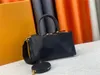 Nuova borse da donna di fascia alta per donna portafoglio per camere da donna in pelle Mens Designer Crossbody Designer Spalla che trasporta la catena nera del telefono