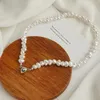 Hänghalsband 2024 Korea Trendy Barock Imitation Pearl Beaded Heart Necklace For Women Temperament Choker Chain Jewelry Partihandel