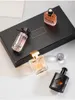 バレンタインデーギフトボックス香水4ピースセット耐久性のある香料eudeトイレット女性用香水セットボックス
