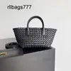 Handtas Bottegvenetas Cabat Bag Designer Mini Luxe Dames Crossbodytassen Lederen band Spiegelkwaliteit Zacht Lamsleer Dame Reizen Winkelen Kleine portemonnee 12 kleuren