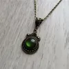 Anhänger Halsketten Vintage Green Moon Halskette für Frauen Mädchen Venom Witch Mystery Schmuck Zubehör Mode Cameo Geschenk