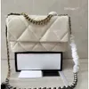 2024 Sell like hot cakes 7A High quality Designer Bag Goat Skin Flap Purse Gold and Sier Ing Chain Handbags Diamond Lattice