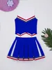 Costume da ballo uniforme da cheerleader per bambina con scollo a V, gilet stampato con gonna a pieghe e set di 1 paio di palline di fiori con nappe 240305