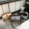 Avondtassen Onderarmtas Licht luxe ontwerp Flip Chain Pack 2024 Mode Letter Enkele schouder Crossbody met hoge capaciteit