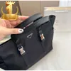 ブラックトート大型女性用ショルダーバッグビッグサイズカジュアルトート品質ナイロンクロスボディバッグ女性旅行買い物客のコンピューターハンドバッグ