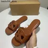 Chinelos 2024 verão novo produto cabeça quadrada dedo do pé aberto chinelos femininos para outwear moda versátil carro costurado sandálias de fundo plano q240318