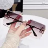 Lunettes de soleil carrées sans bords pour femmes, verres surdimensionnés, Anti-UV, lunettes avec branches à nœud coupé