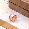 Pendant Necklaces 2023 Quality V Gold Material Charm Pendant with Shell Agate Nature Stone for Women Wedding Necklace Gift Jewelry PS7000