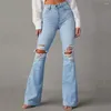 Kvinnors jeans kvinna y2k flare byxor blå hög midja blossade kvinnor avslappnade byxor 2024 mode mager hål vintage streetwear