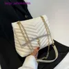2024 New Simple Large Capacity Chain One Shoulder Womens Bag Leisure Foreign Style Fashion Embroidered Wire Ling Lattice Msenger