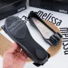 Sandaler 2023 Melissa kvinnors sandaler damer mode bälte platt skor vuxna flickor vattentätt nonslip gelé skor strandskor