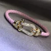 Luxe sieraden Fredy armband U-vormig 8-vormig hoefijzergesp lederen touwarmband v vergulde 18k roségouden paararmband met micro ingelegde diamanten armband