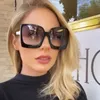 Lunettes de soleil tendance à grand cadre en forme de T Instagram lunettes de piste Photo de rue à la mode et modernes pour femmes