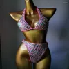 Stage Wear Discothèque Sexy Rouge Rose Strass Bikini Rave Outfit Femmes DJ Dancer Party Pole Dance Costume Show Crystal Bra Shorts Set