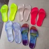 Slippers Asileto New 2021 Ladies Slipper Open Toe Flat Candy Color Nubuck Soft Stylish Crystal Big Tamanho 42 praia ao ar livre A3407